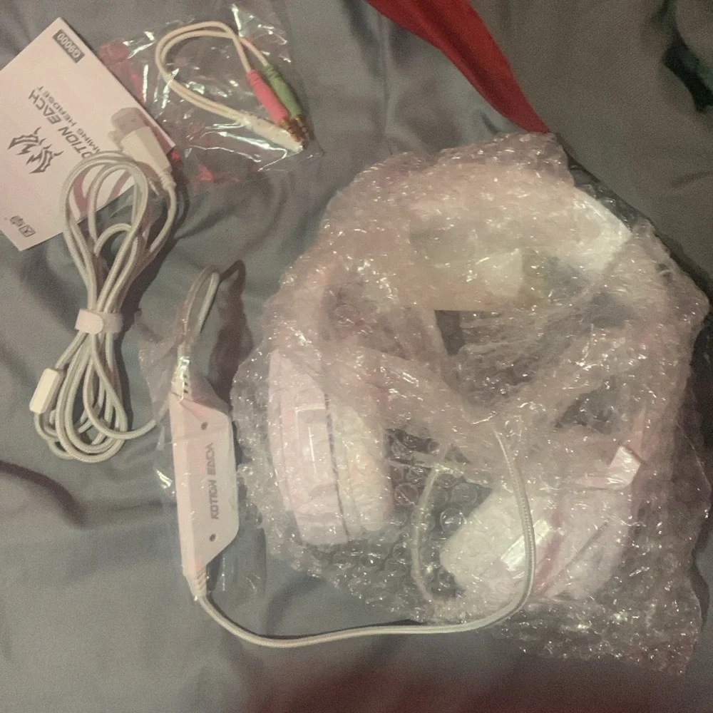 White Gaming Headset with Microphone